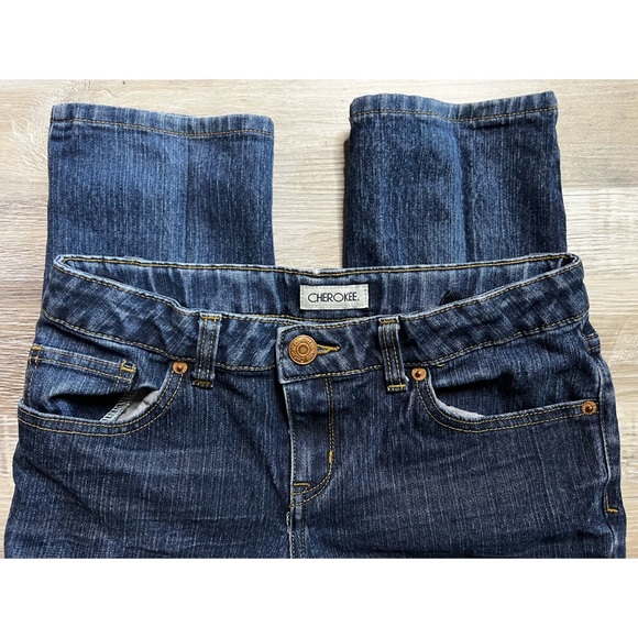 🌞 Cherokee medium wash straight leg jeans - Picture 2 of 11